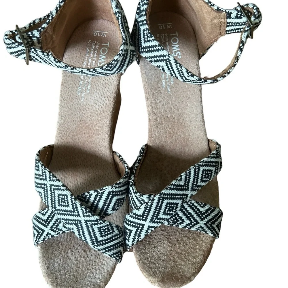 Toms diamond elegant